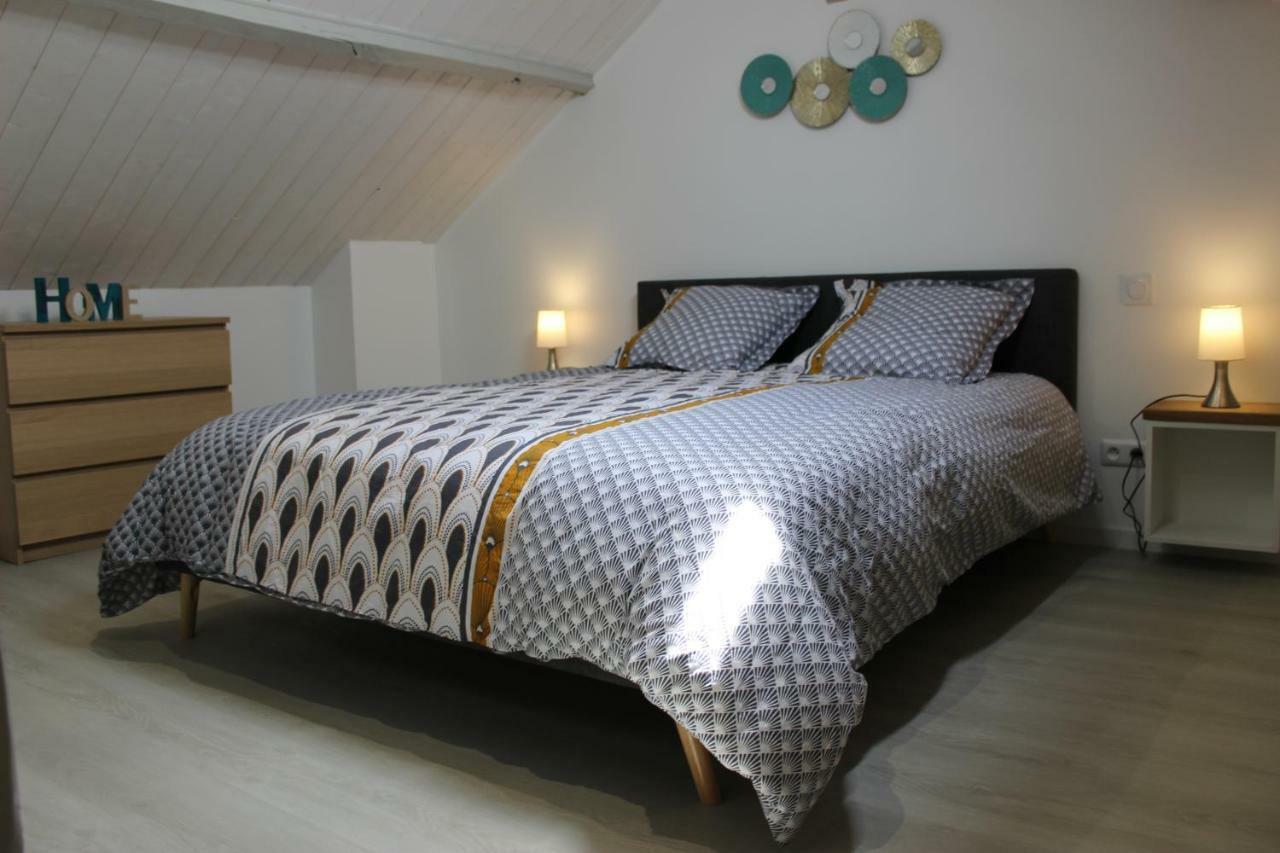 Bel Appartement Avec Vue Sur Vezere Uzerche Luaran gambar