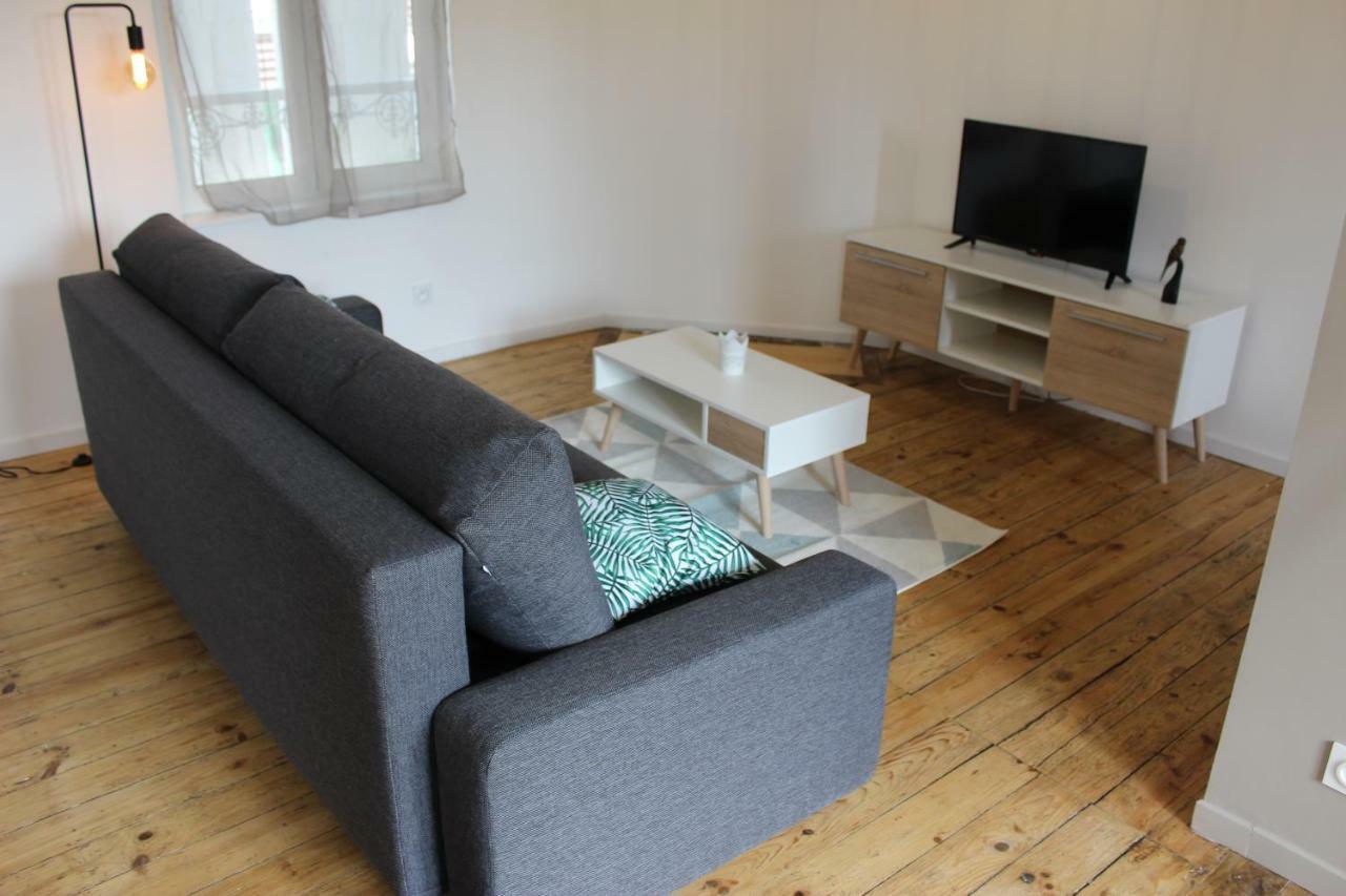Bel Appartement Avec Vue Sur Vezere Uzerche Luaran gambar